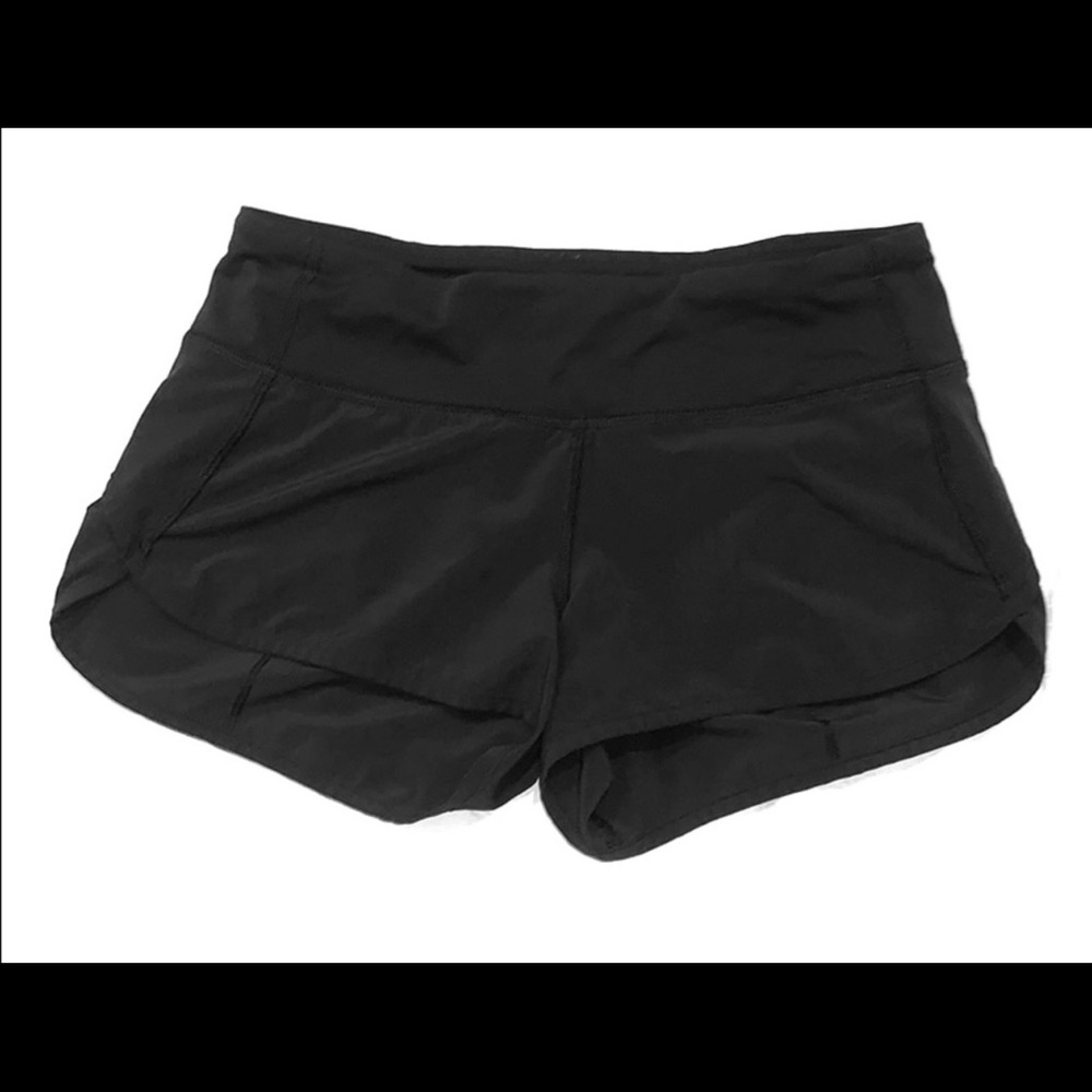 Lululemon speed up shorts size 6 (2.5 inseam)